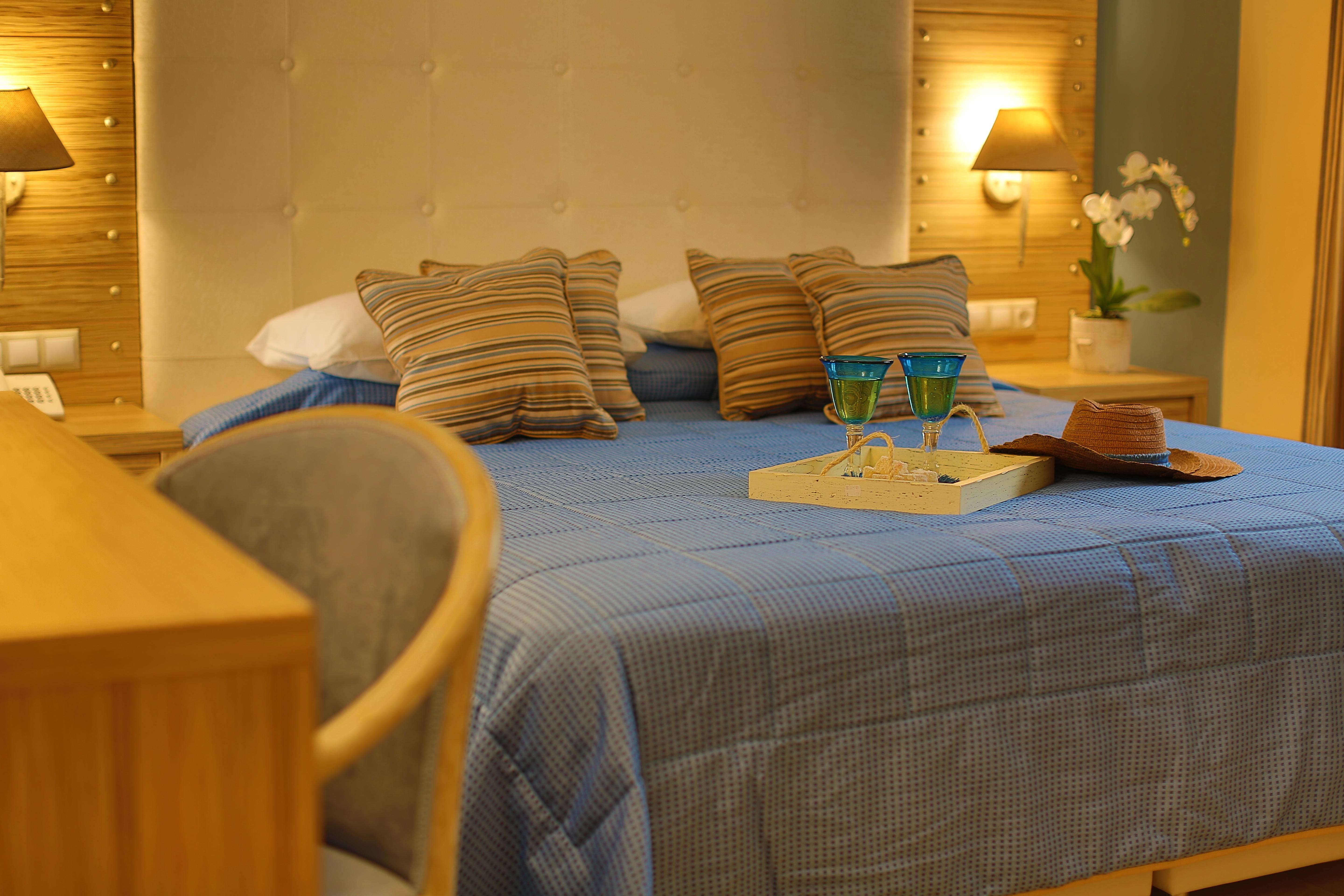 Dolphin Bay Seaside Resort & Suites Галисас Екстериор снимка