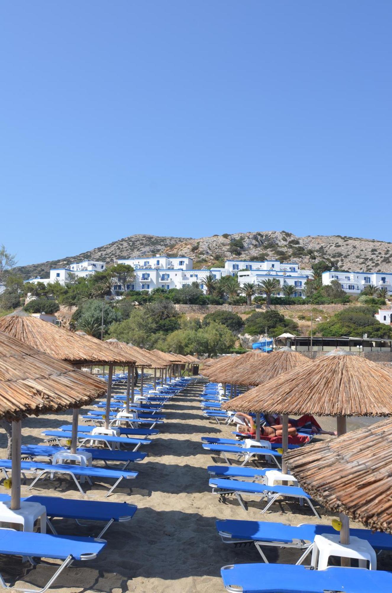 Dolphin Bay Seaside Resort & Suites Галисас Екстериор снимка