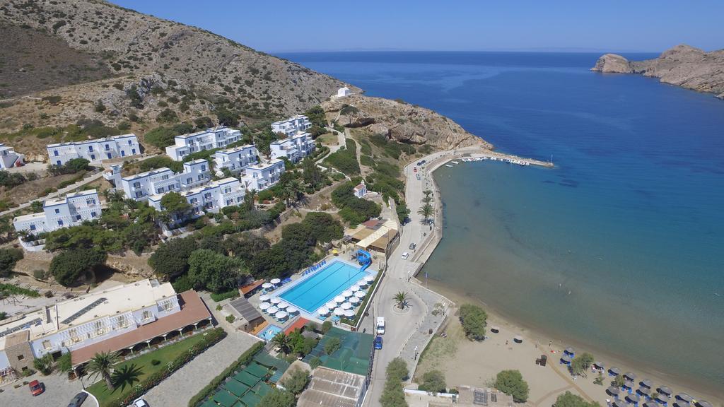 Dolphin Bay Seaside Resort & Suites Галисас Екстериор снимка