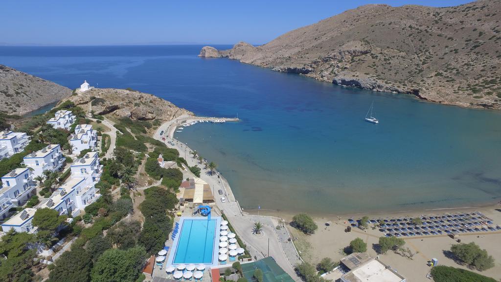 Dolphin Bay Seaside Resort & Suites Галисас Екстериор снимка